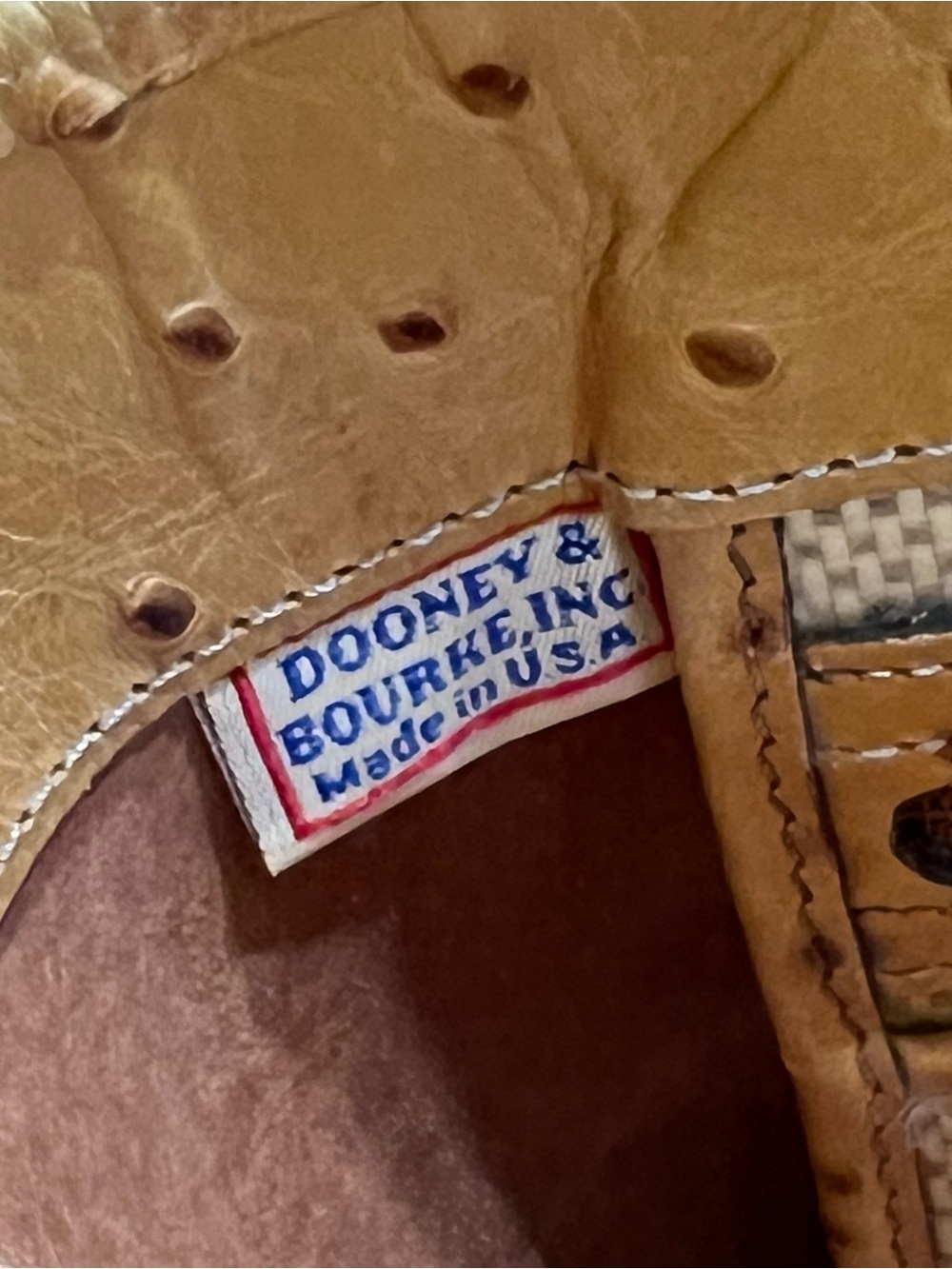 Vintage Dooney & Bourke Tan Ostrich Embossed Leather Bucket Bag Tote Made in USA - Picture 6 of 12